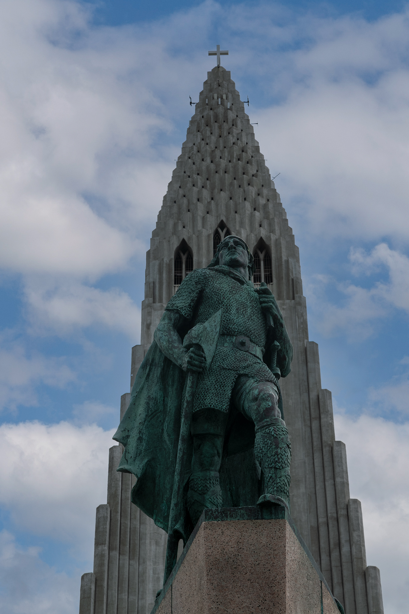 Leif Eriksson, Entdecker Amerikas vor Hallgrimskirche 