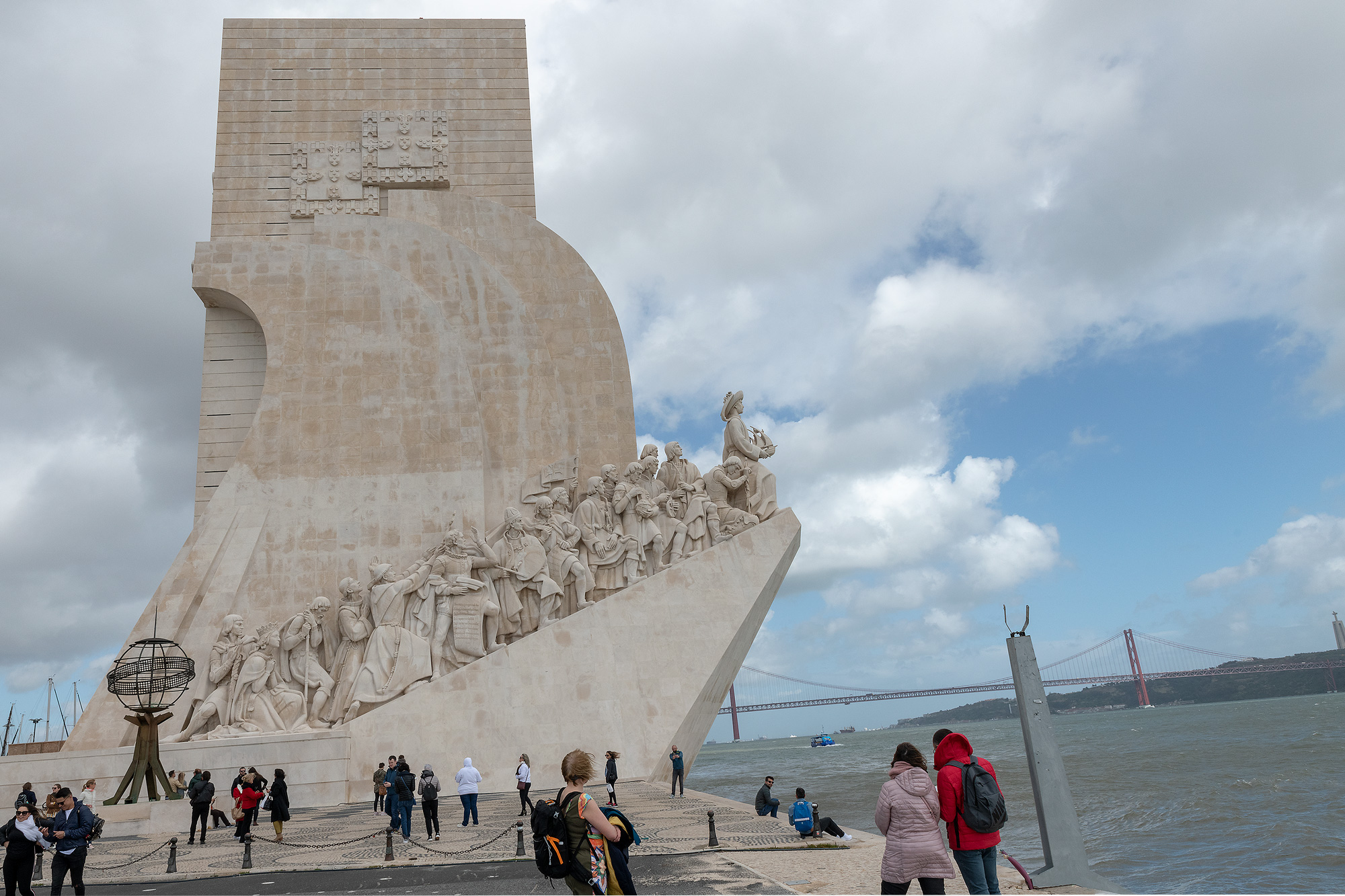 Padrão dos Descobrimentos (Denkmal der Entdeckungen) in Belém erinnert kritiklos an den portugiesischen Kolonialismus 