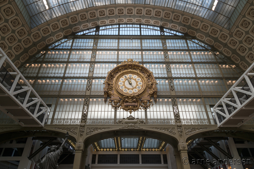 Musée d’Orsay - Halle mit Uhr