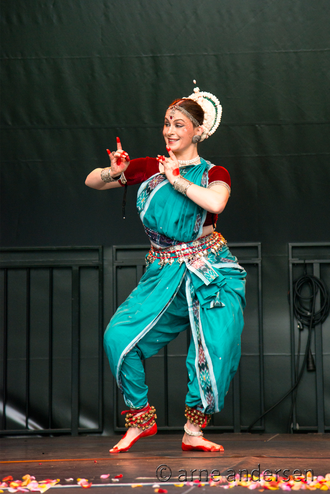 Hindu Dance 02